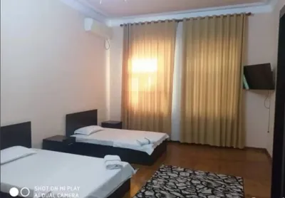 2-этажный, 12 комнатный дом, 450 м², Шохмансур