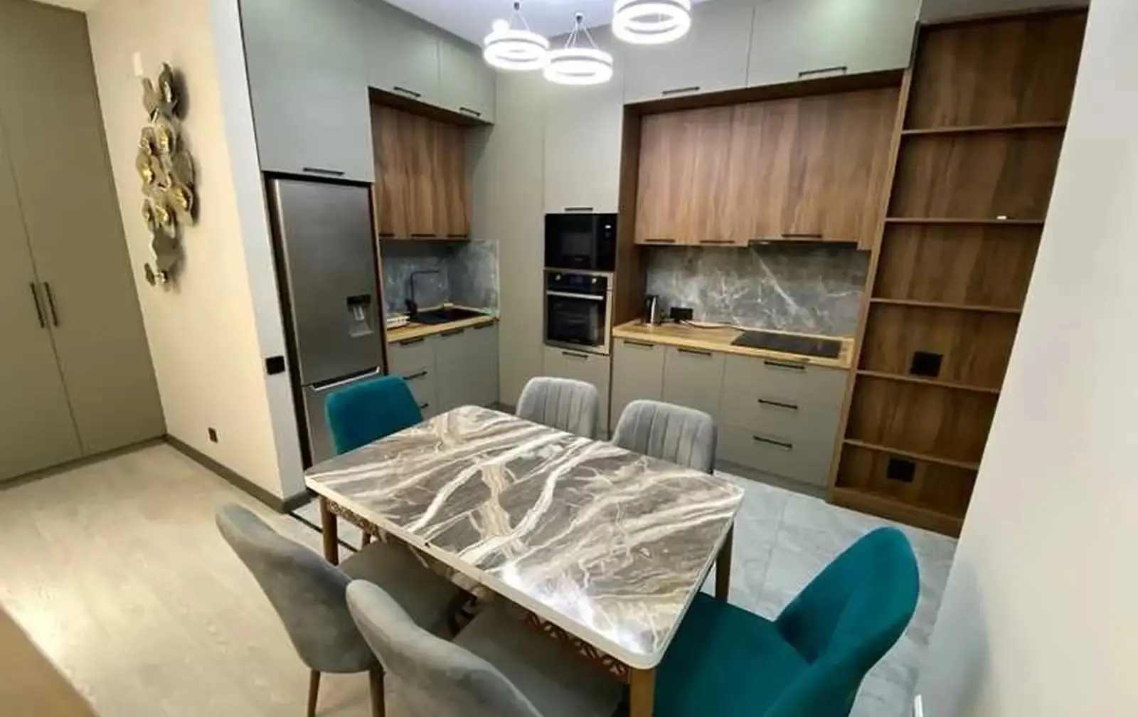 3-комн. квартира, 16 этаж, 76м², Шохмансур