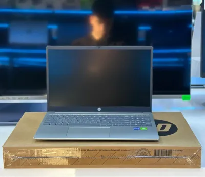 Ноутбук Hp core i5 -13 gen 8/512 mx570