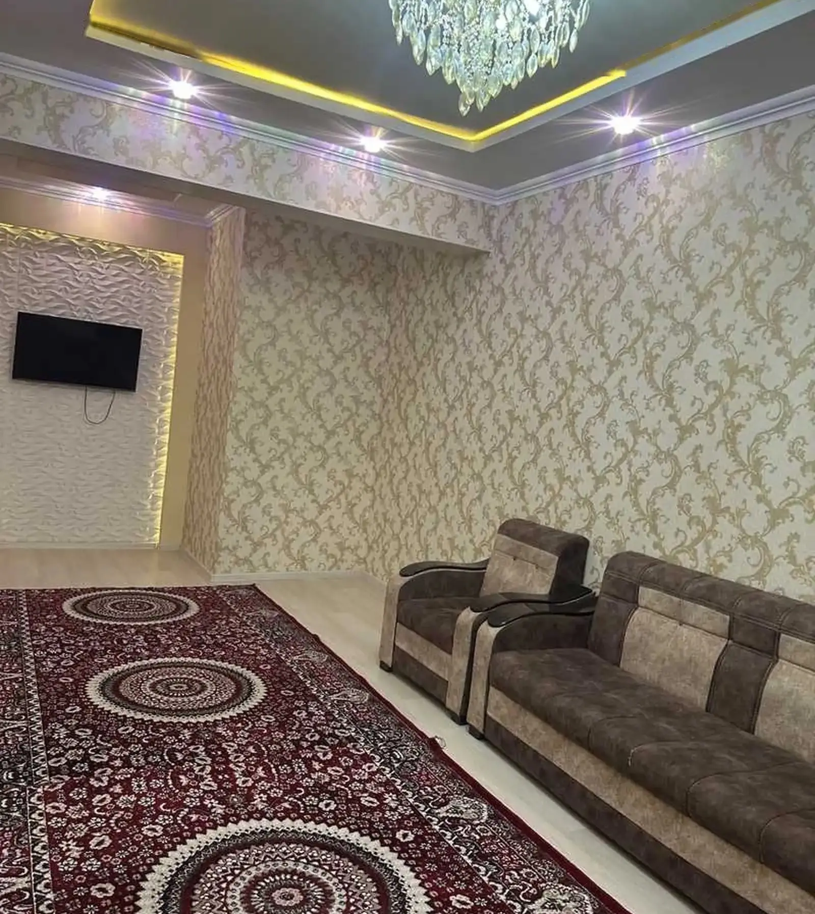 2-комн. квартира, 11 этаж, 90м², Шохмансур