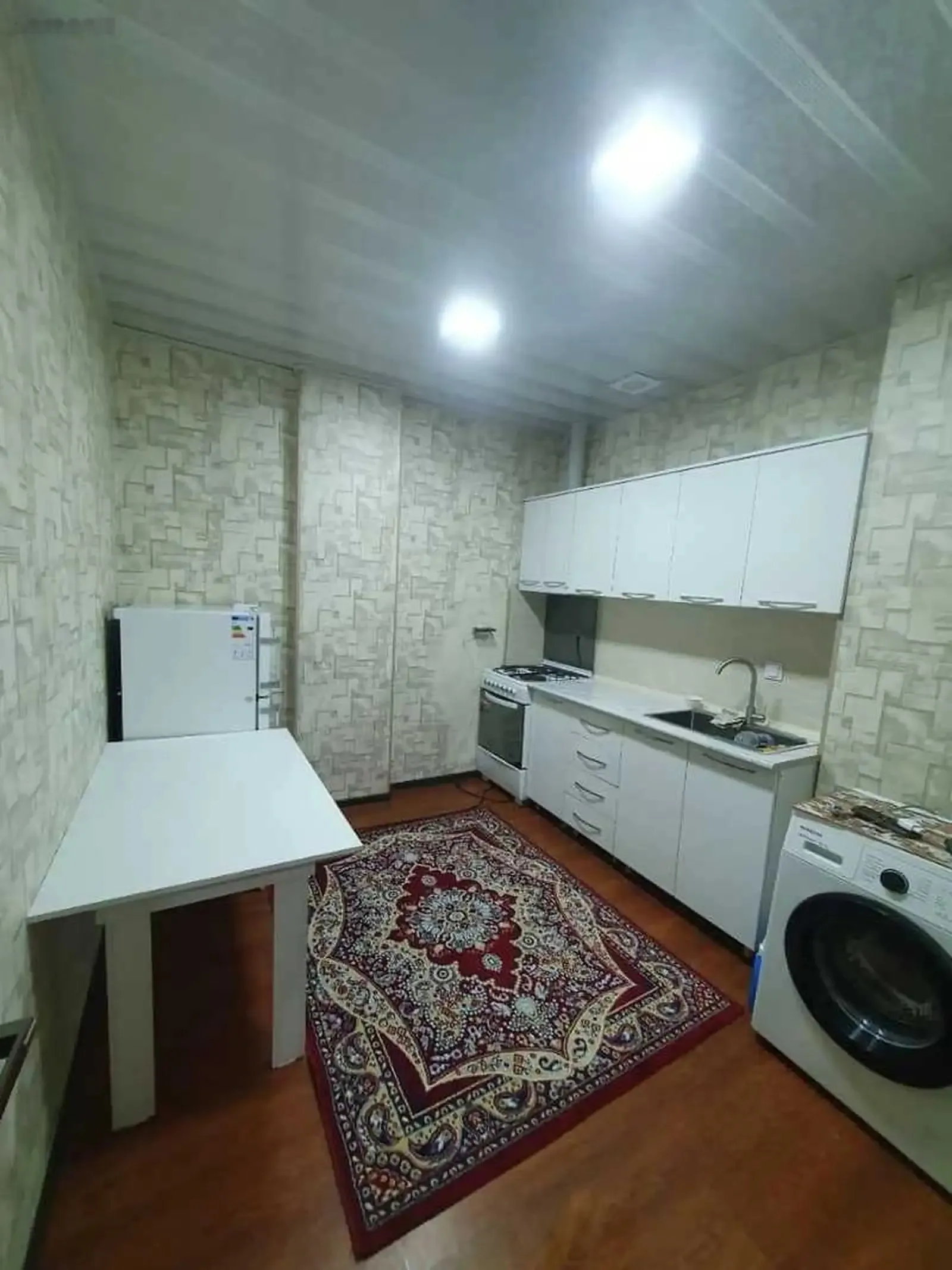 2-комн. квартира, 9 этаж, 70м², 91мкр