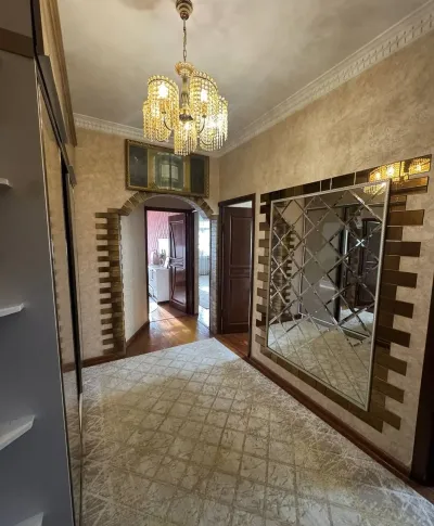 3-комн. квартира, 4 этаж, 81 м², Сино 102мкр пеши иститути забонхо