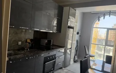 2-комн. квартира, 14 этаж, 72м², Шохмансур