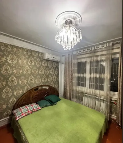 4-комн. квартира, 3 этаж, 90м², Профсоюз