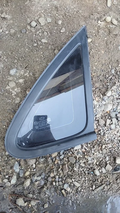 Стекло на Hyundai Avante HD