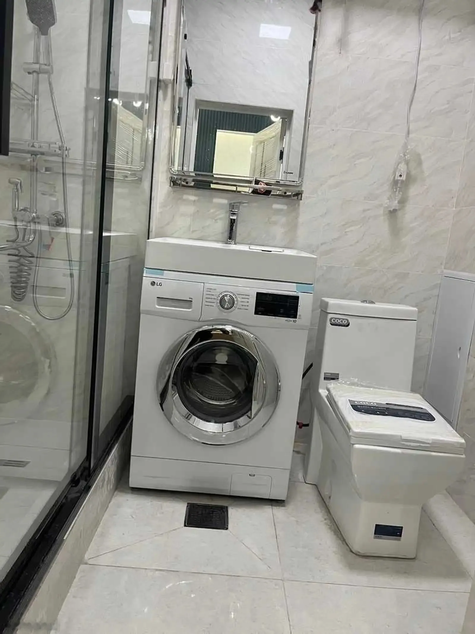 2-комн. квартира, 9 этаж, 50м², Овир, Гранд отель