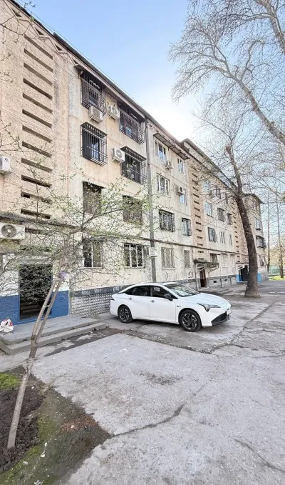 3-комн. квартира, 1 этаж, 76 м², Сино