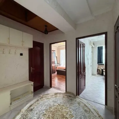 2-комн. квартира, 3 этаж, 60м², сино