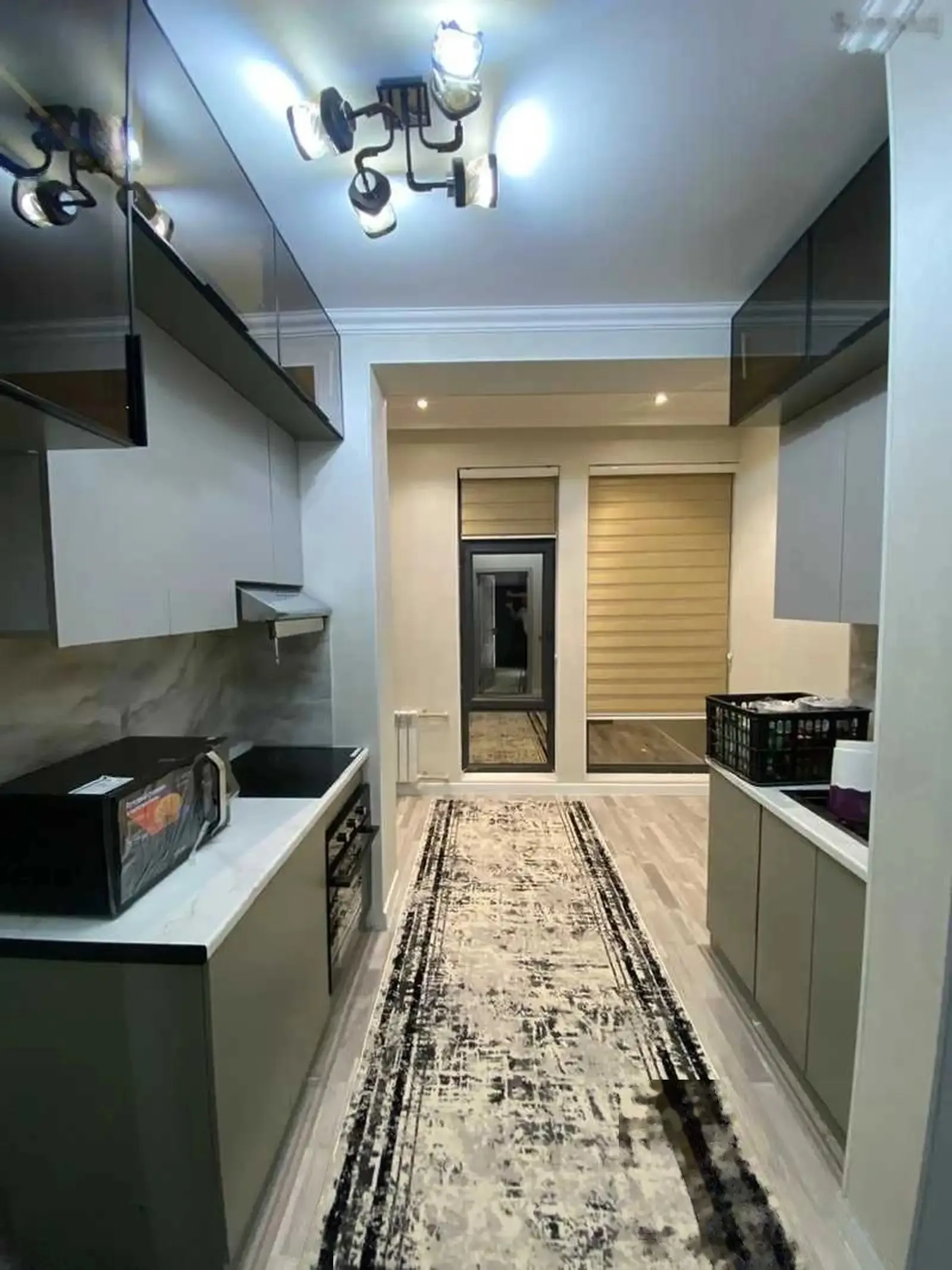2-комн. квартира, 9 этаж, 60м², И. Сомони, Овир