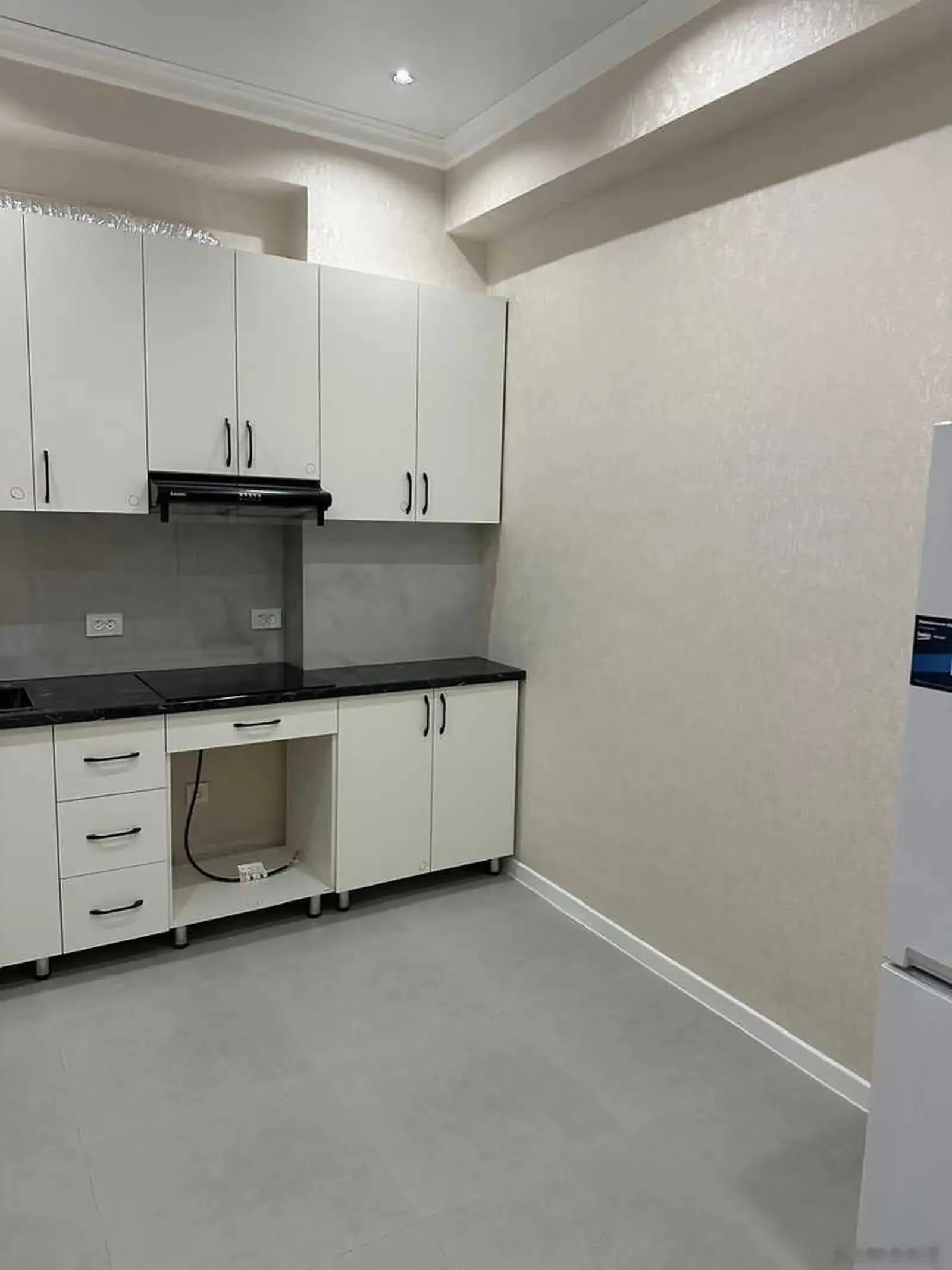 2-комн. квартира, 10 этаж, 80м², аэропорт