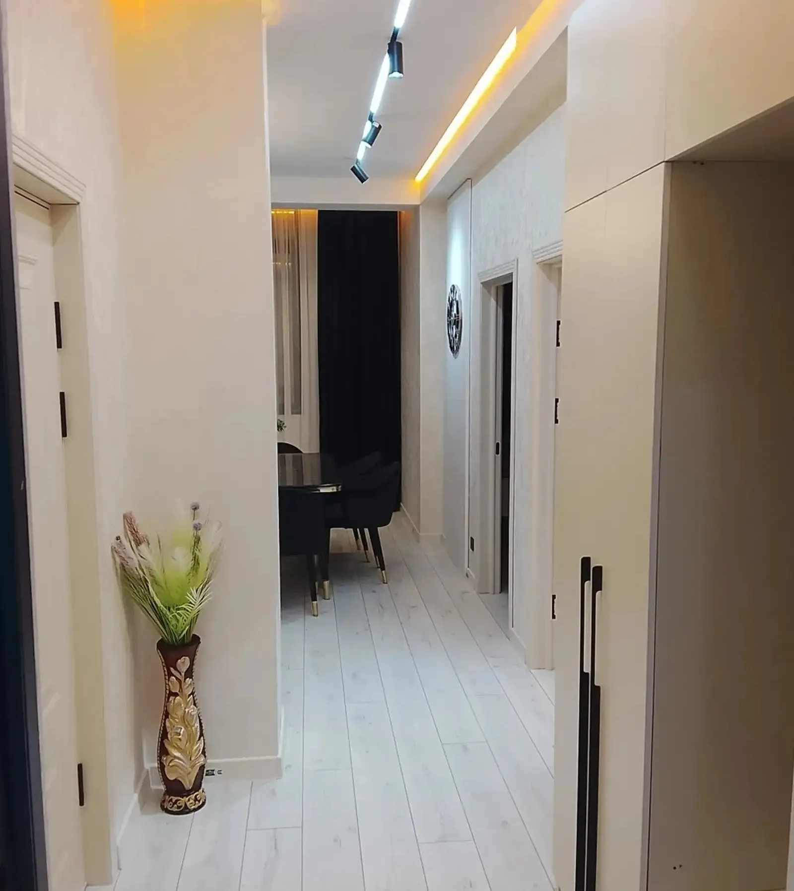 2-комн. квартира, 3 этаж, 55м², 20 Мкр