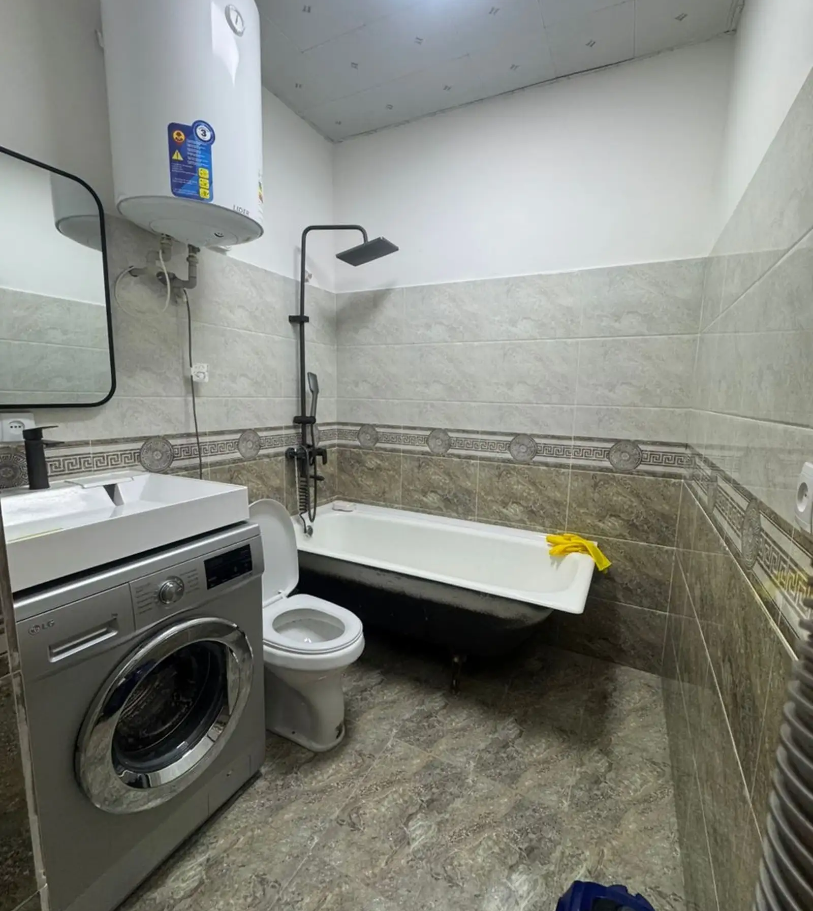 2-комн. квартира, 6 этаж, 70м², Шохмансур Айни