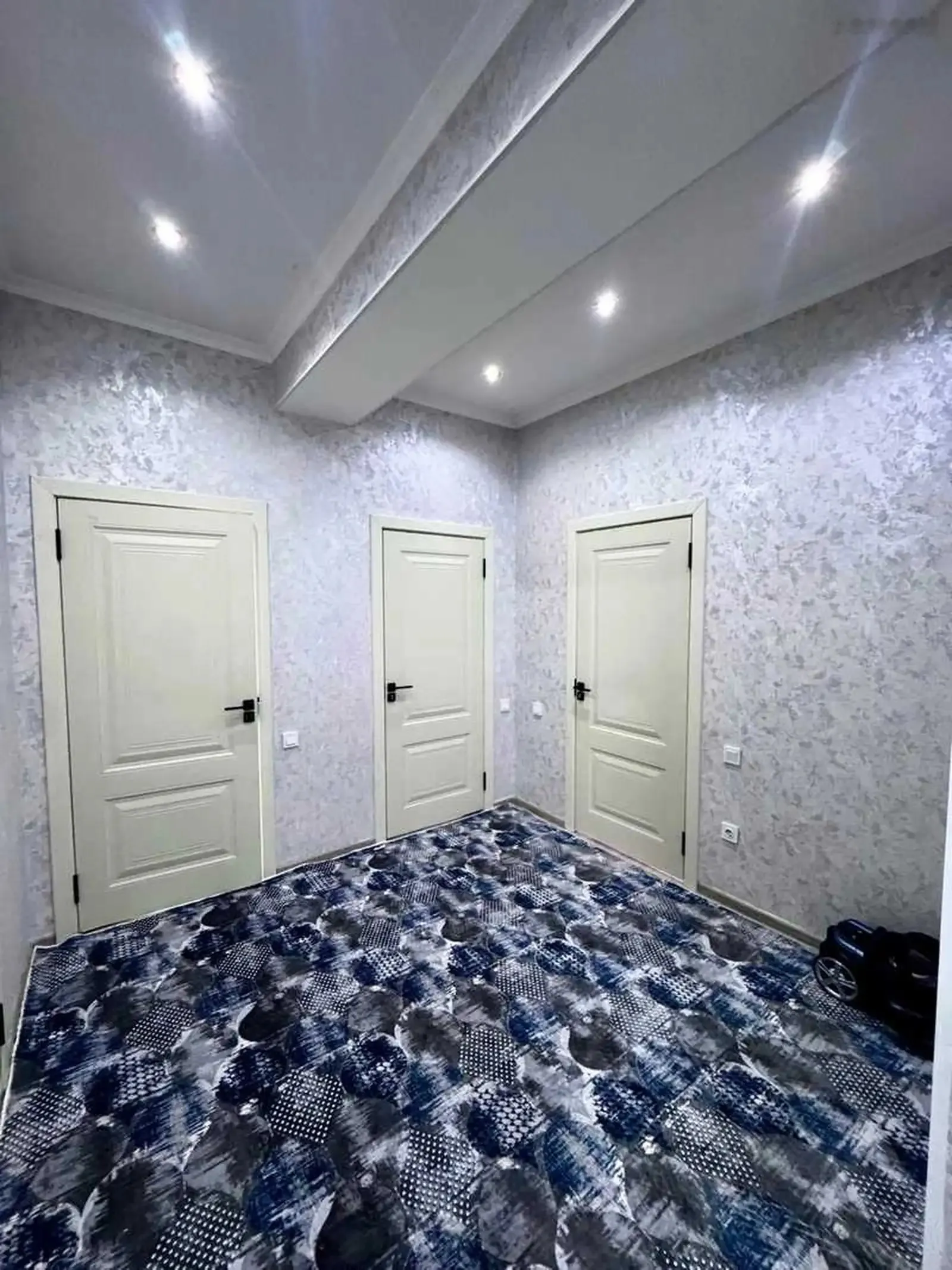 2-комн. квартира, 4 этаж, 80м², Караболо