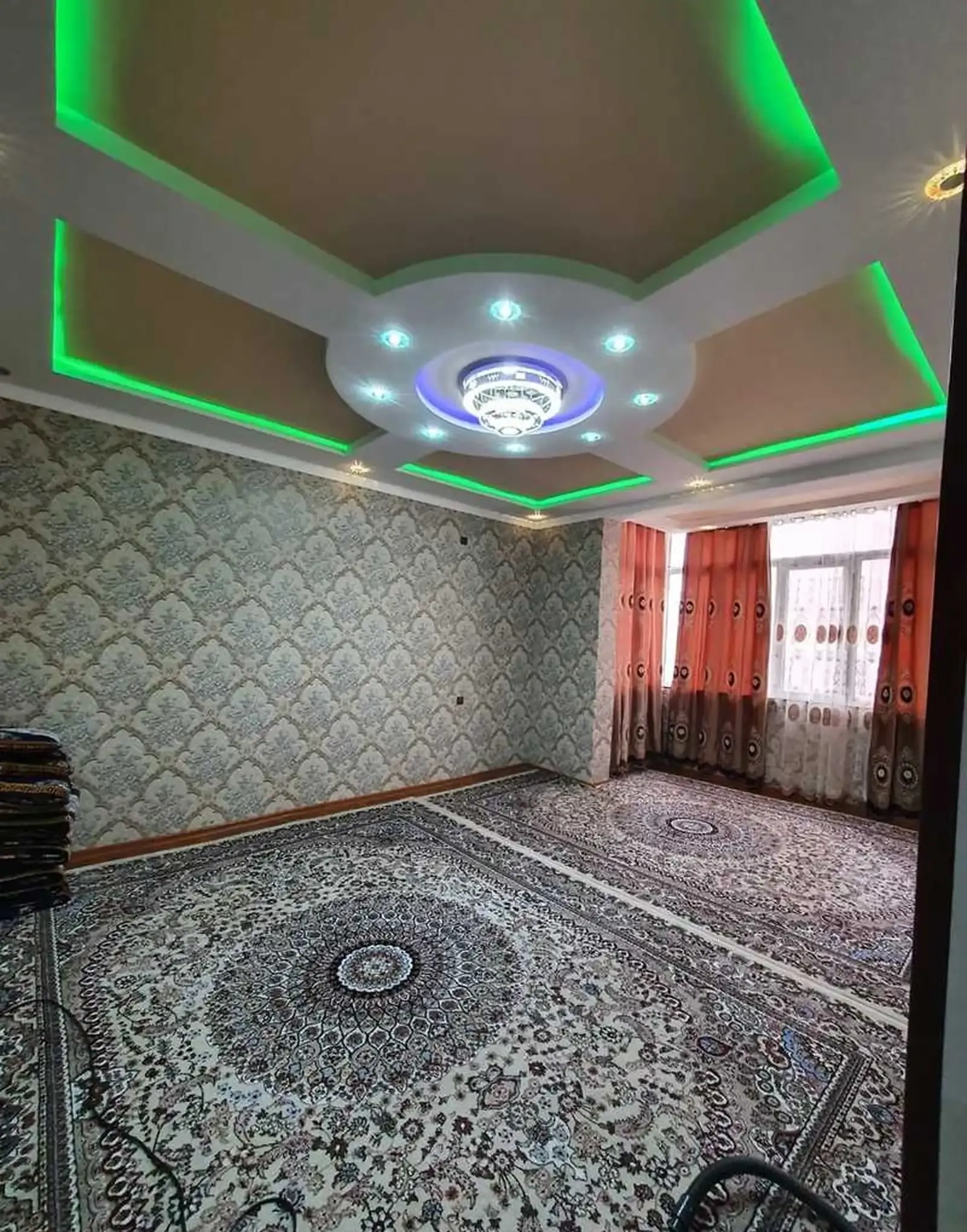 3-комн. квартира, 3 этаж, 85м², Зарафшон