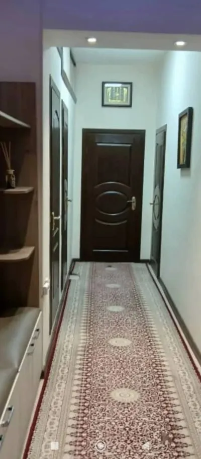 2-комн. квартира, 4 этаж, 95м², Зарафшон, Поликлиникаи