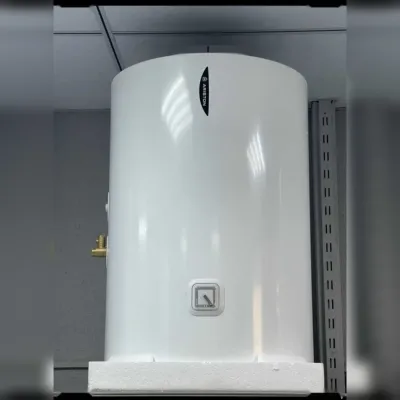 Водонагреватель Ariston 80л