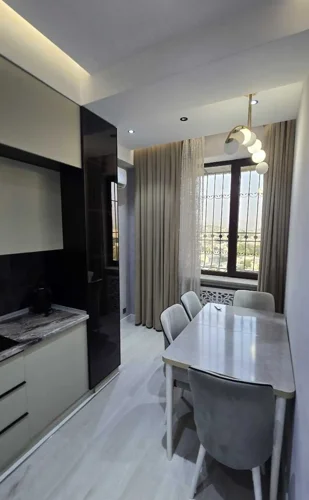 3-комн. квартира, 16 этаж, 98м², Сино 92 мкр
