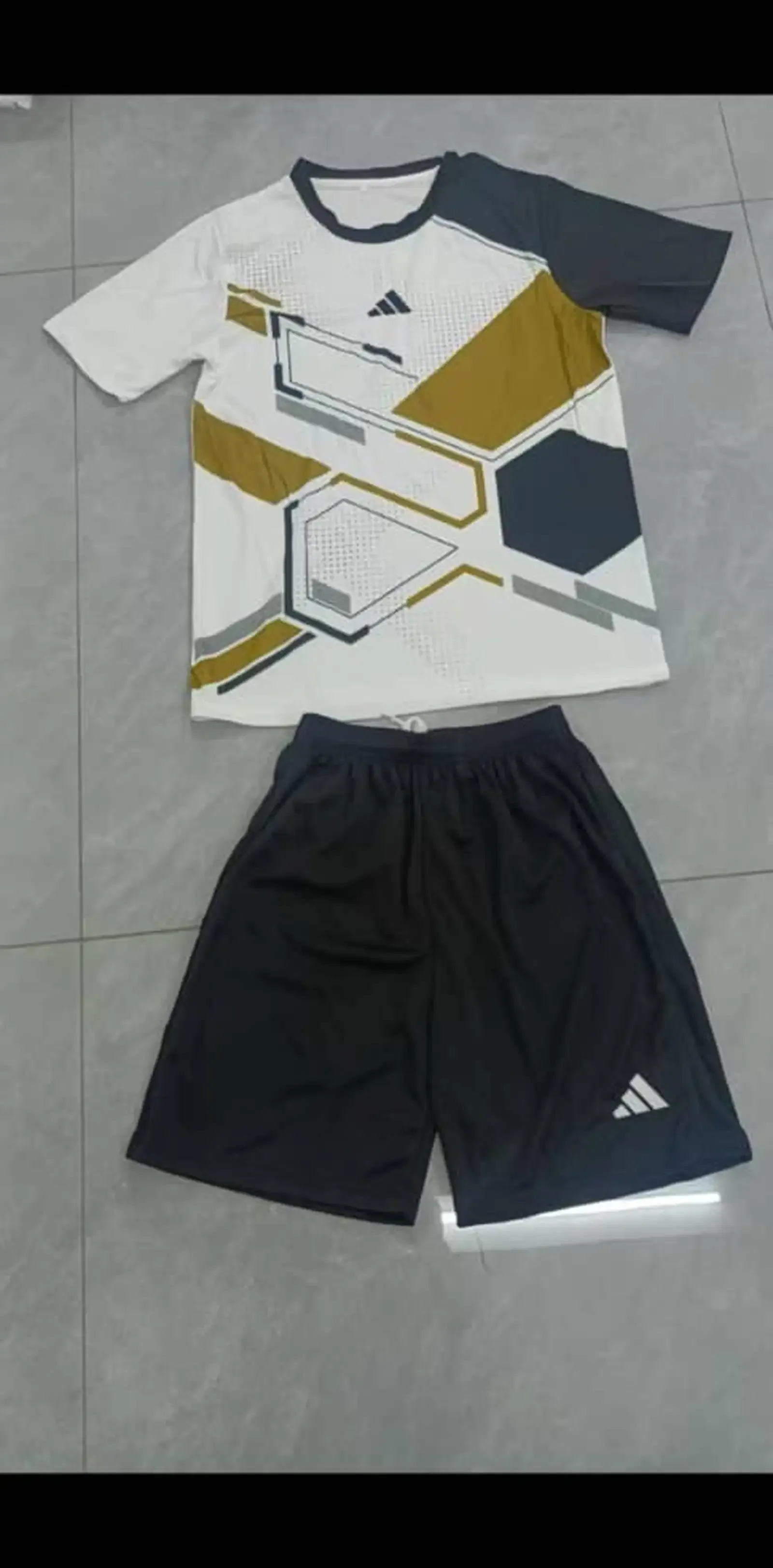 Футбольная одежда xl