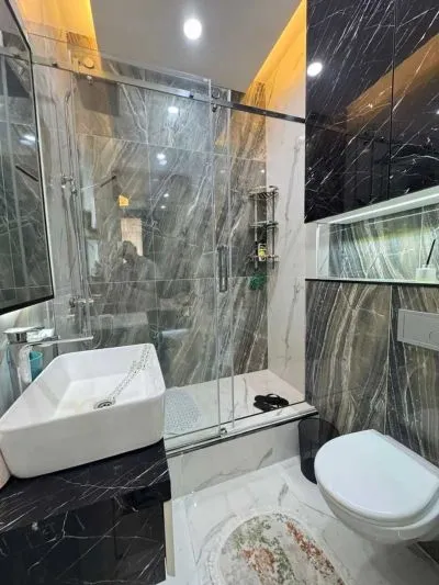 3-комн. квартира, 2 этаж, 115м², 82 мкр