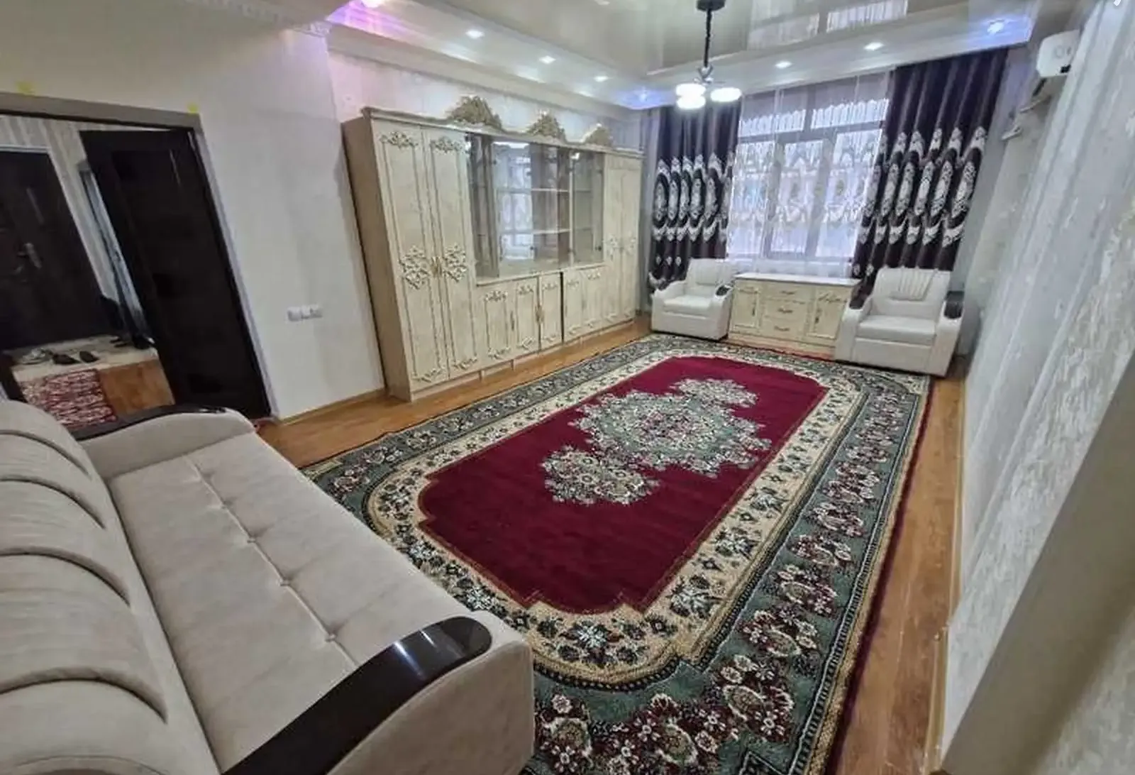 4-комн. квартира, 2 этаж, 144м², 92  микрорайон, пушти маҷмаъаи тиҷоратии Гулдаста, Арбат