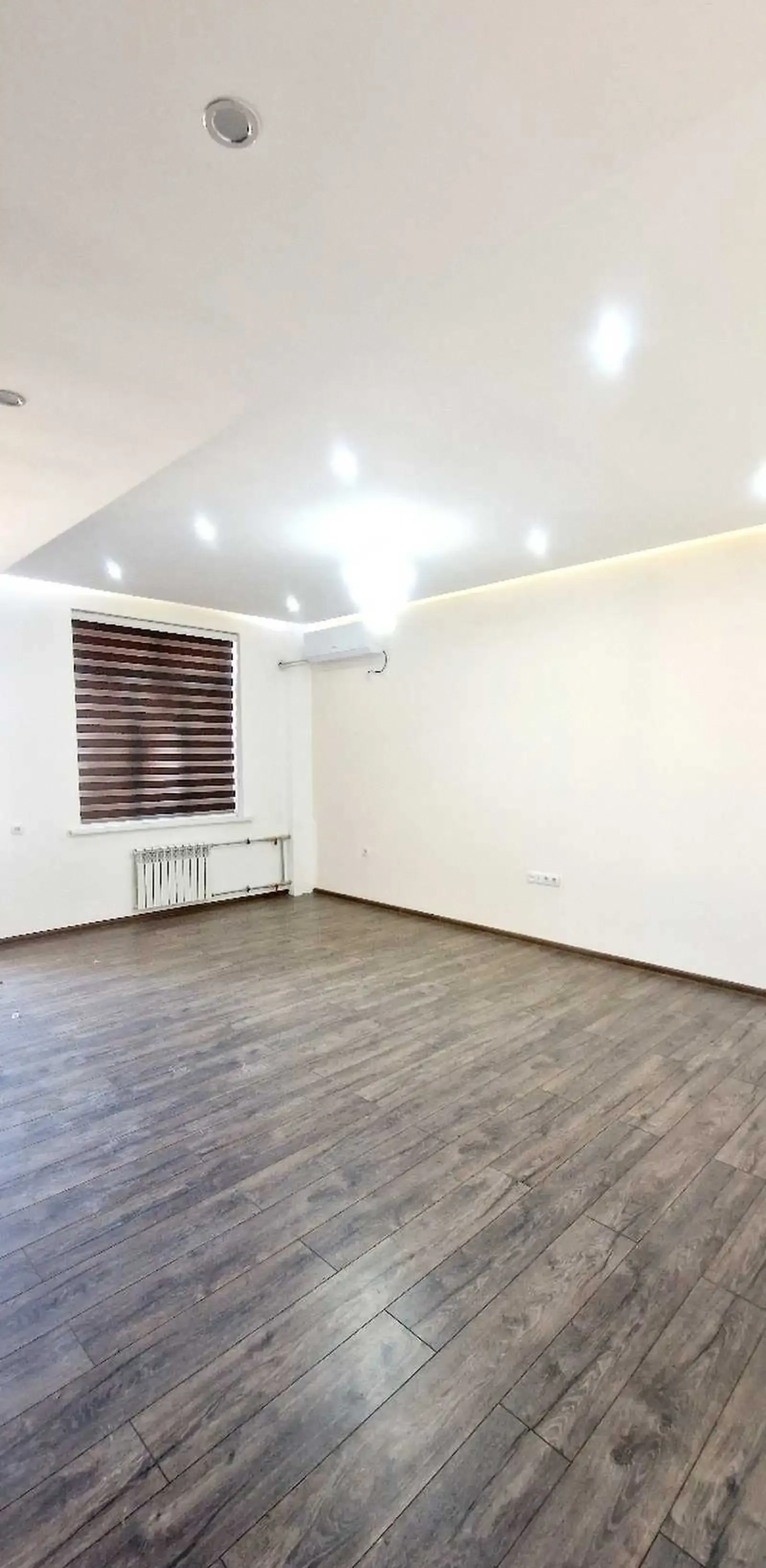 3-комн. квартира, 12 этаж, 114м², 102 мкр