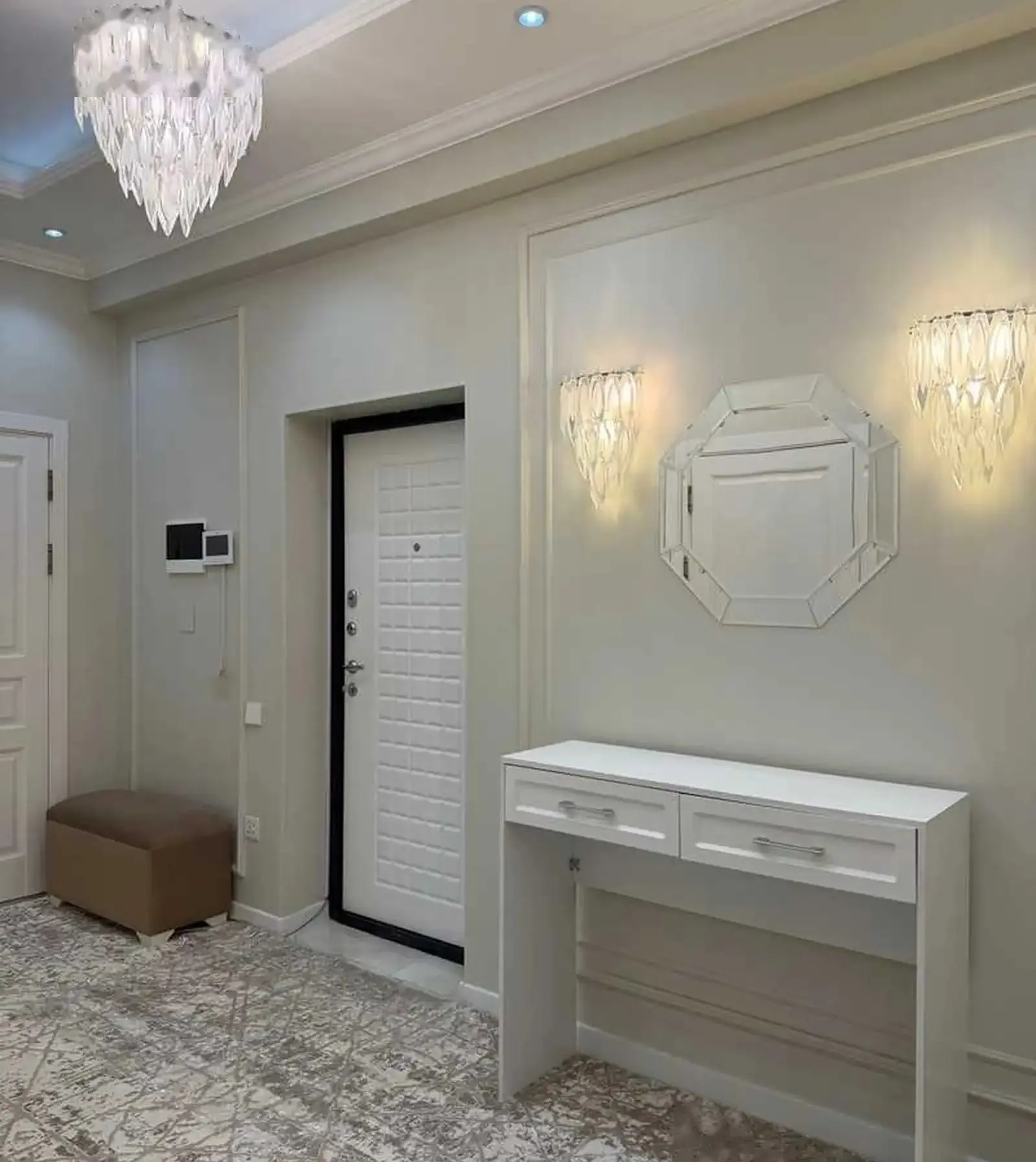 2-комн. квартира, 14 этаж, 80м², Шохмансур