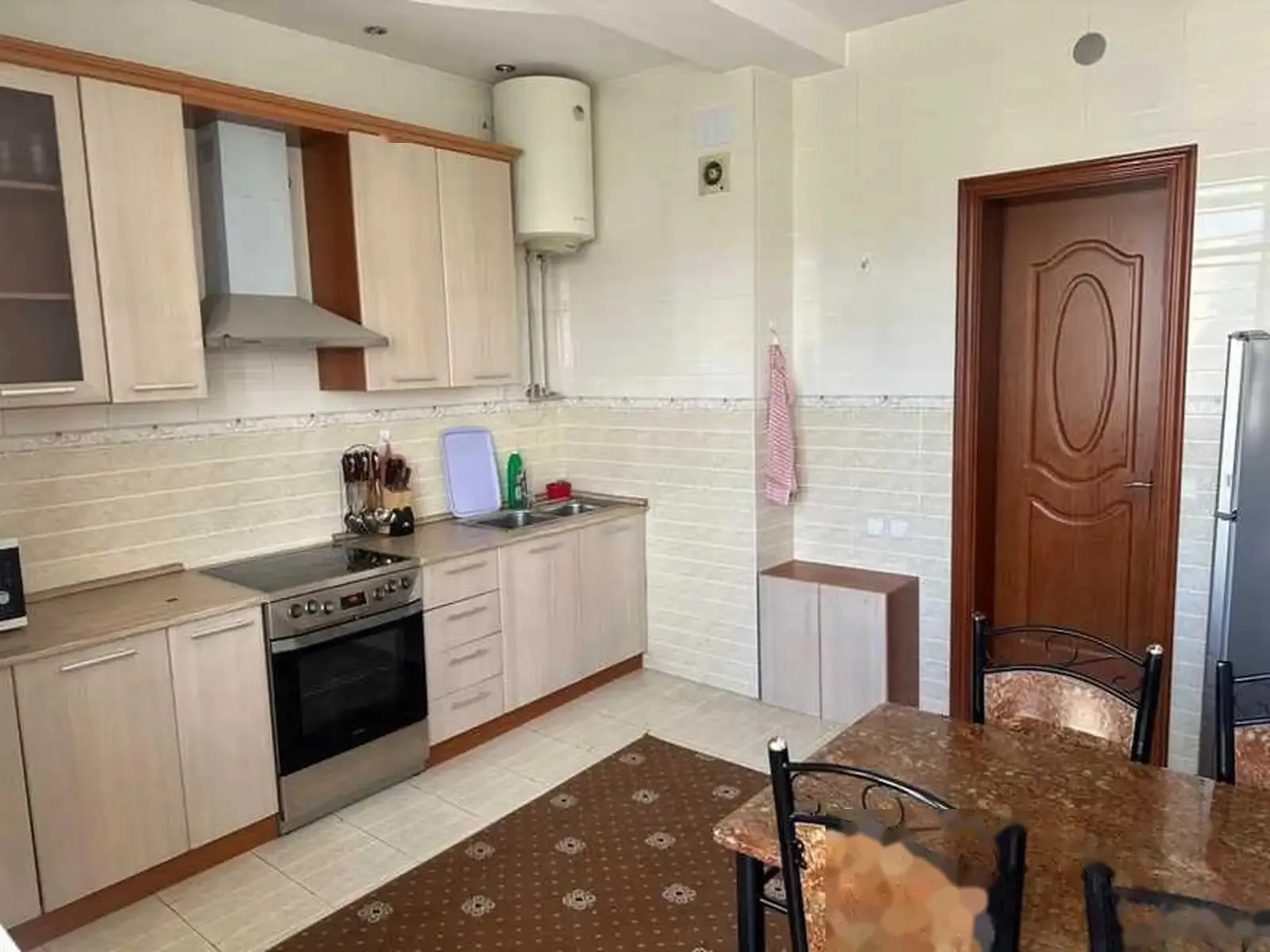 3-комн. квартира, 8 этаж, 120м², Медгородок