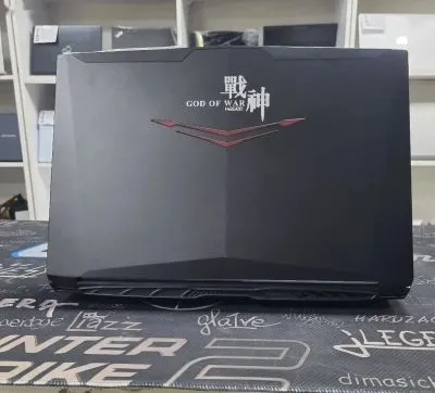 Ноутбук Hase i7-7700h gtx1050ti ram 16gb ssd 256gb