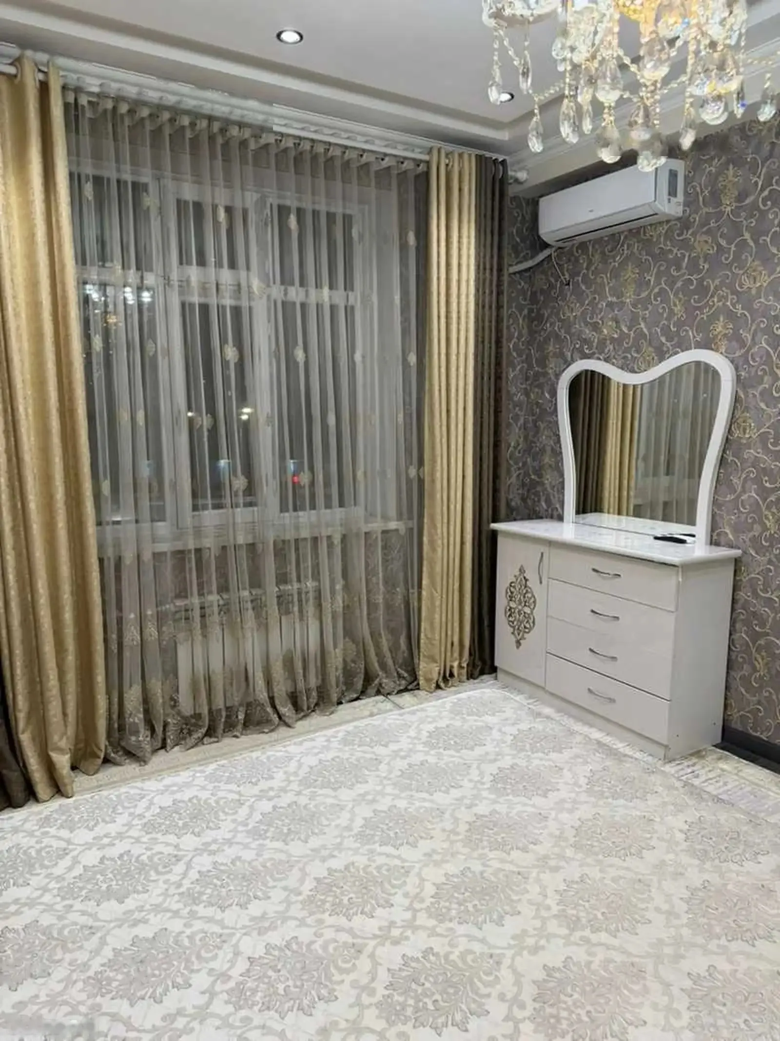 2-комн. квартира, 2 этаж, 90м², Пайкари 82 мкр
