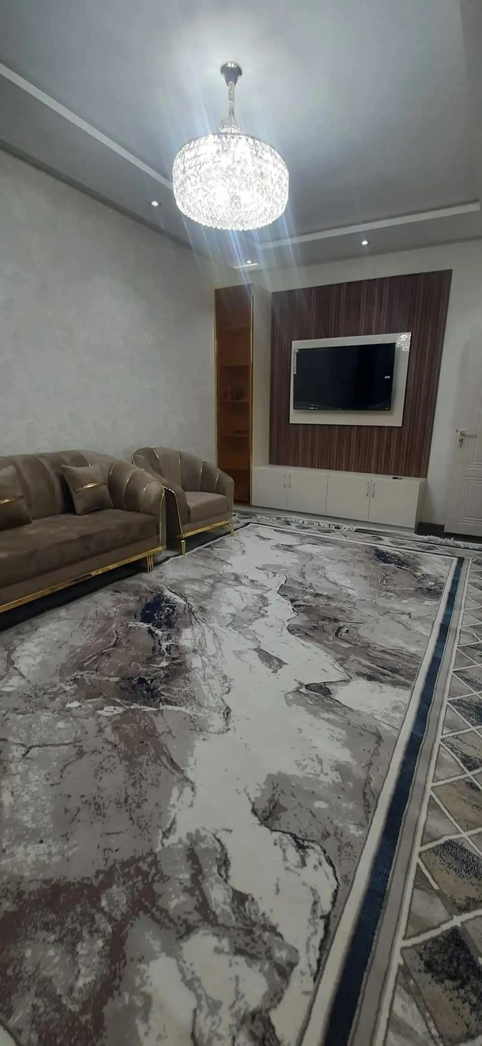 3-комн. квартира, 2 этаж, 76м², Исмоили Сомони