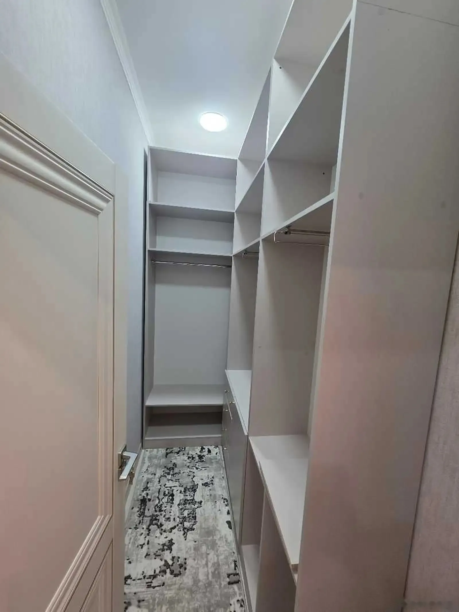 5-комн. квартира, 13 этаж, 140м², Роддом