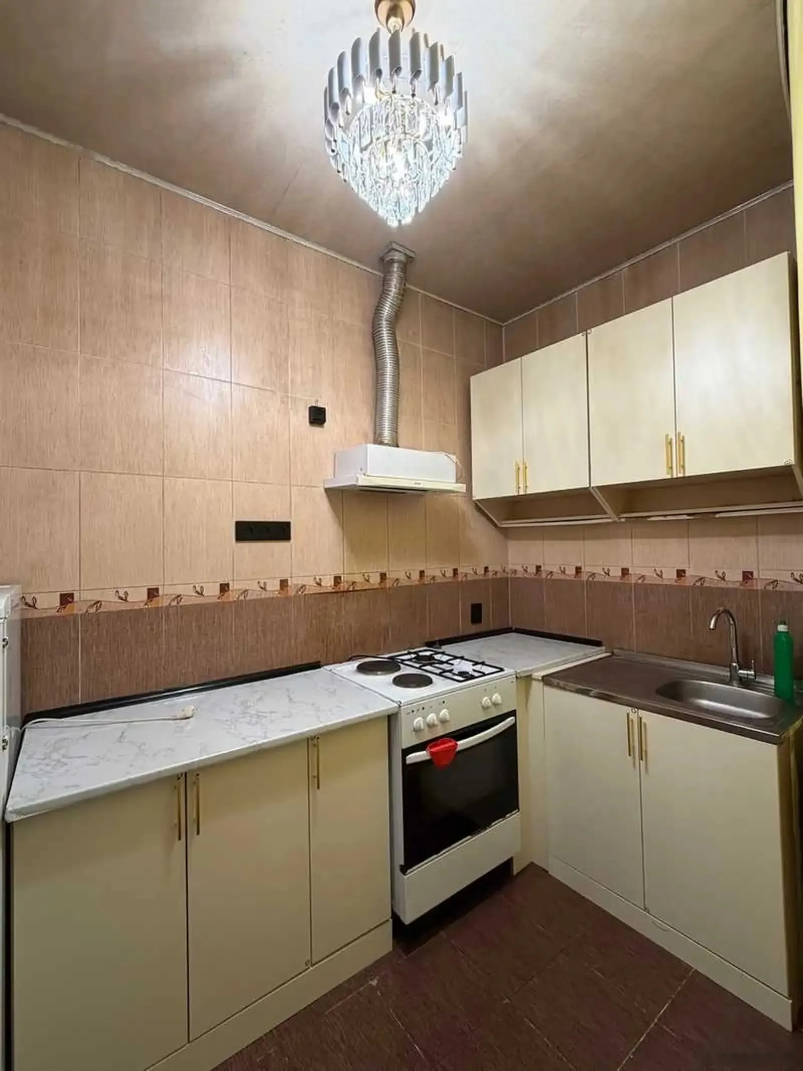 2-комн. квартира, 5 этаж, 63м², Профсоюз
