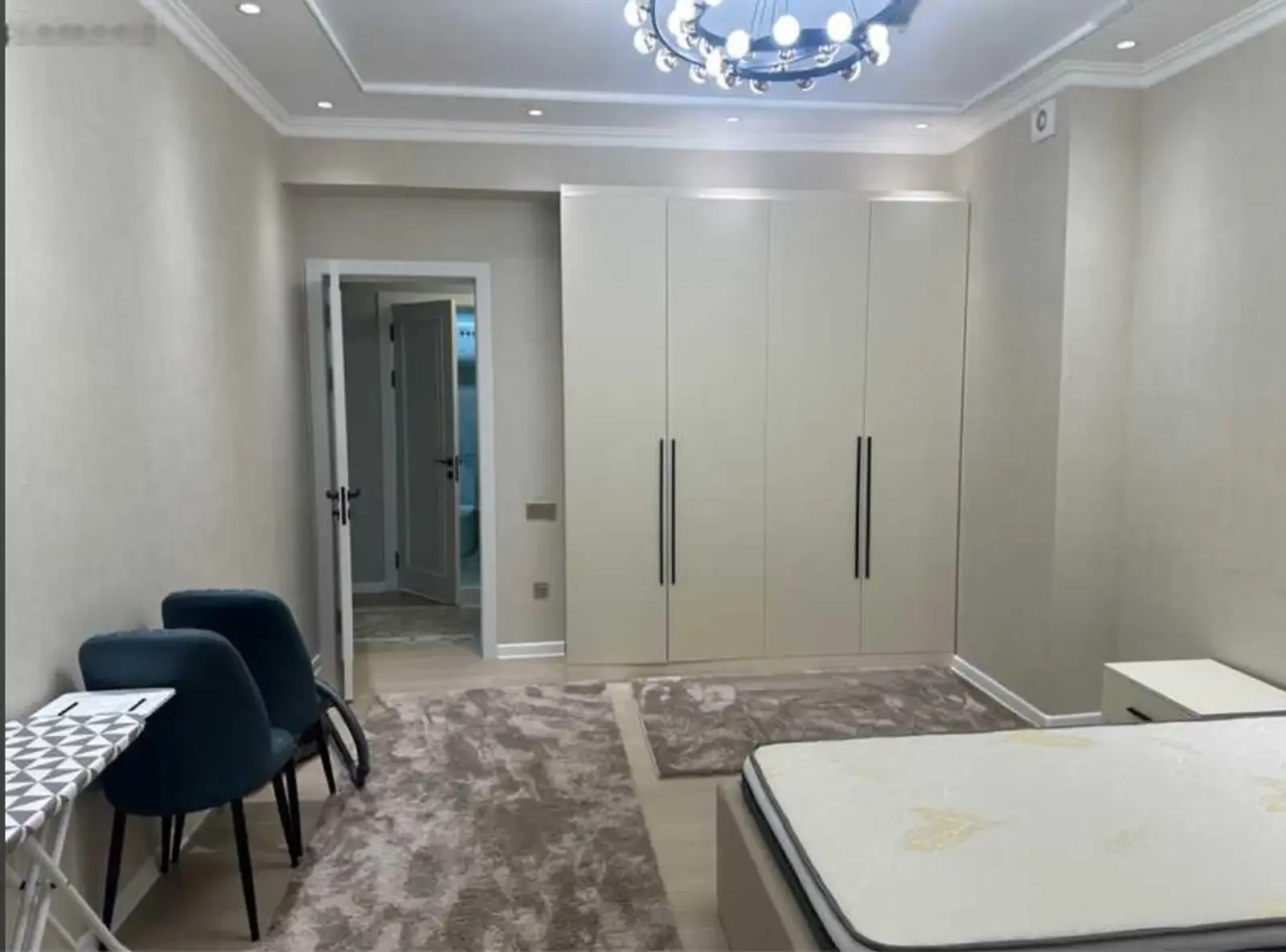 3-комн. квартира, 10 этаж, 120м², Овир