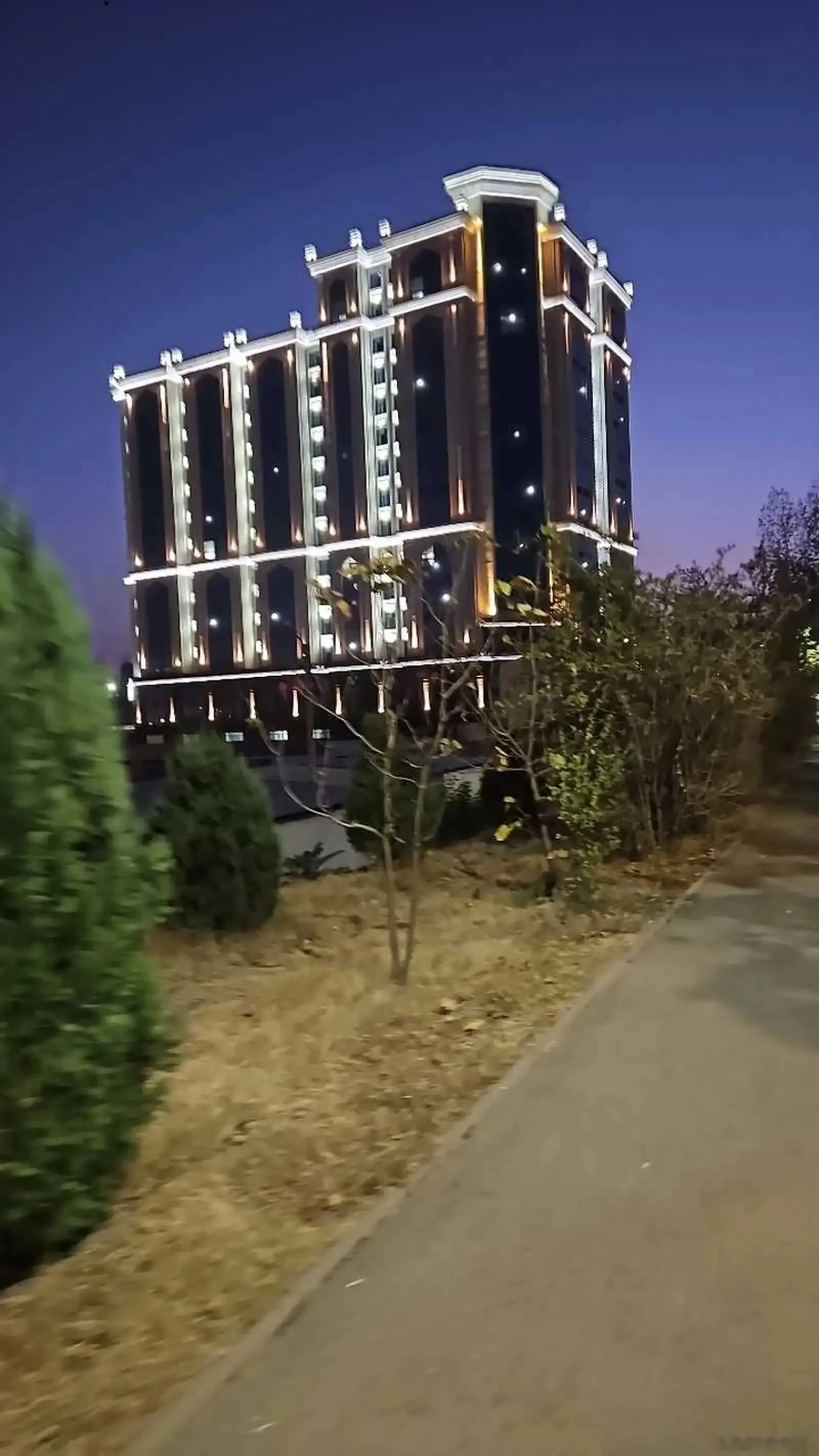 2-комн. квартира, 12 этаж, 56м², Масчиди Катар