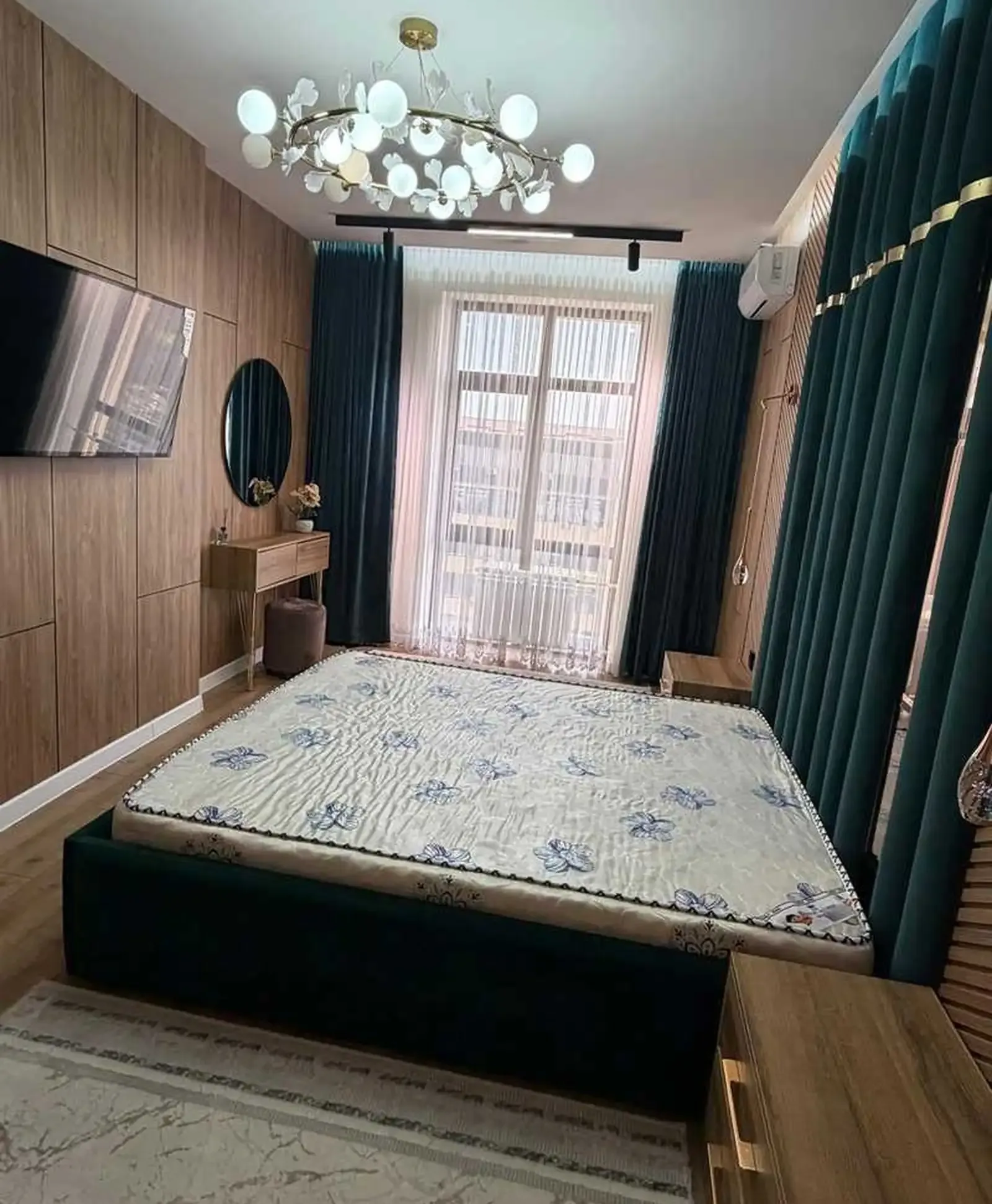 2-комн. квартира, 7 этаж, 82м², Голубой экран