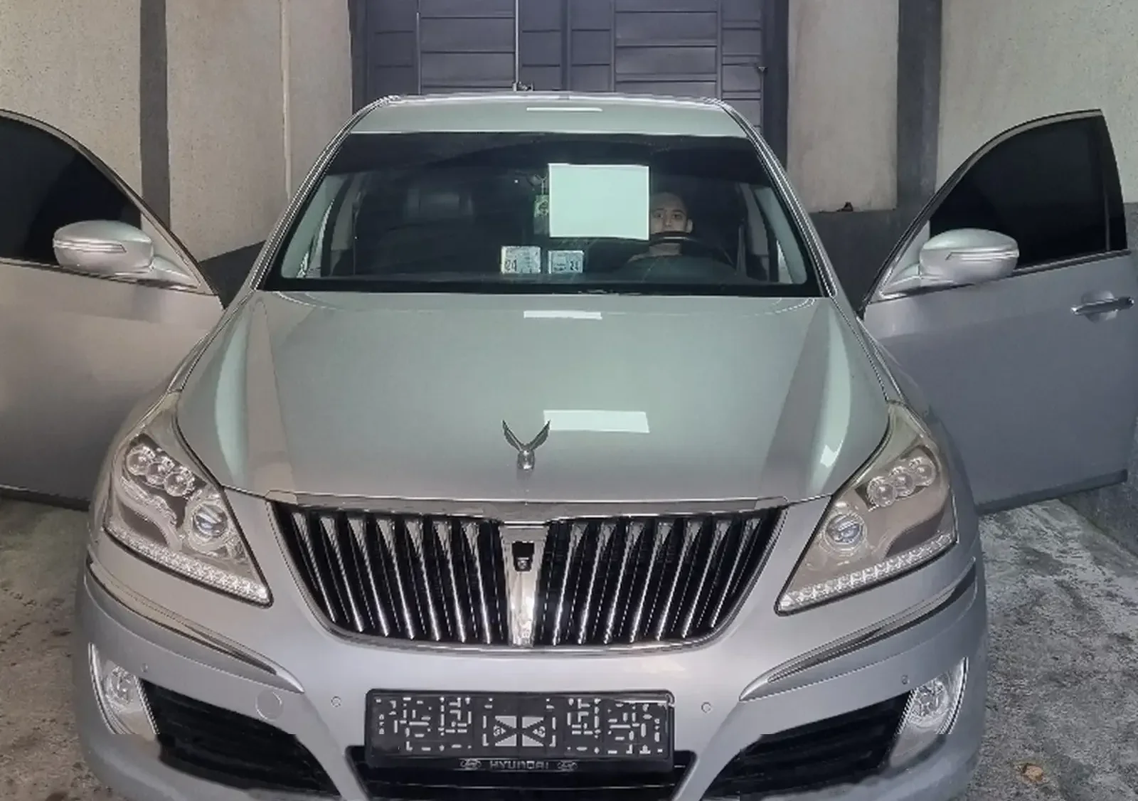 Hyundai Equus,
