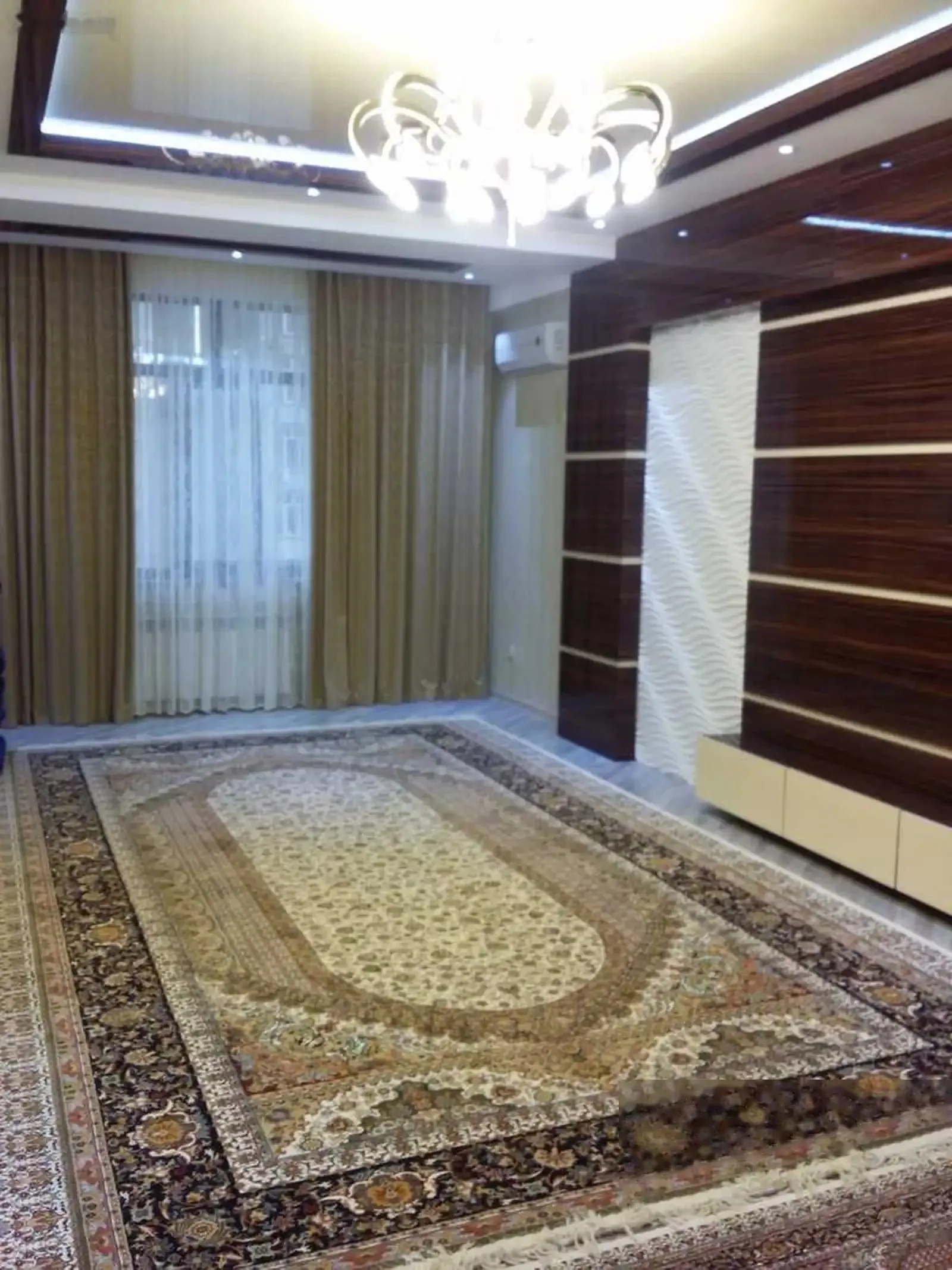 3-комн. квартира, 4 этаж, 110м², улица Хусейнзода