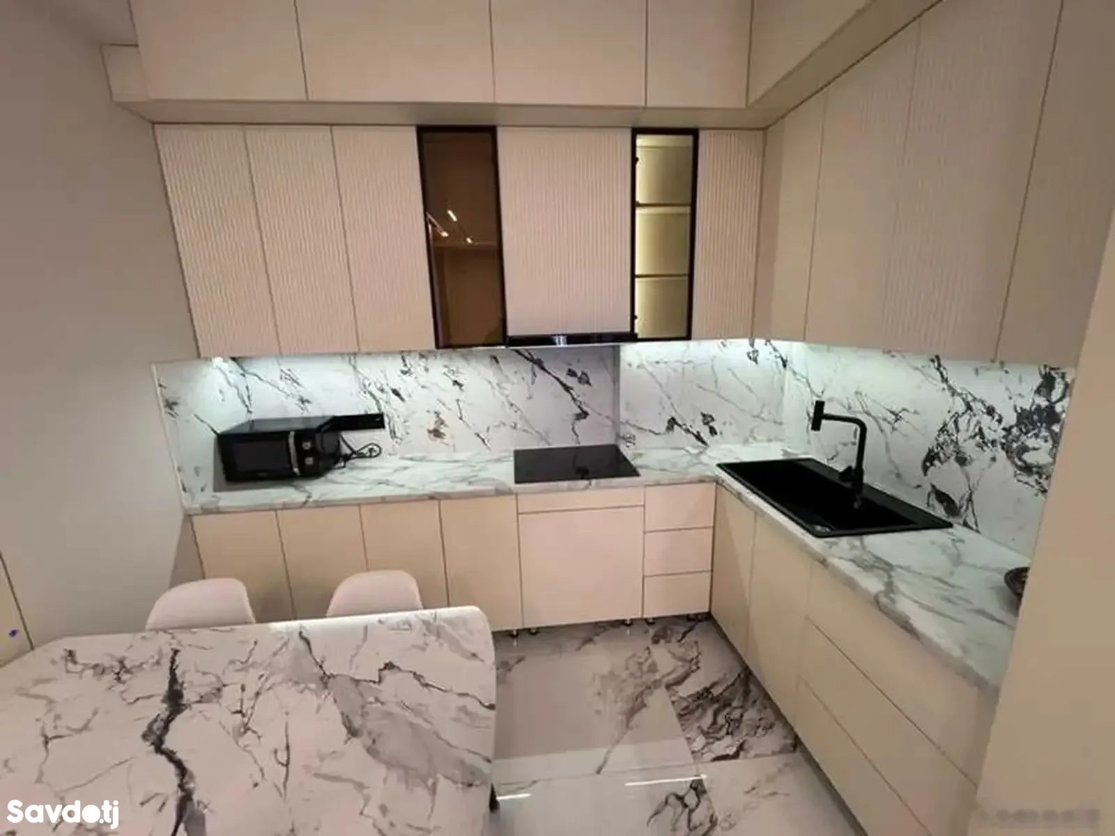 3-комн. квартира, 16 этаж, 90м², Шоҳмансур, Айнӣ, Танка