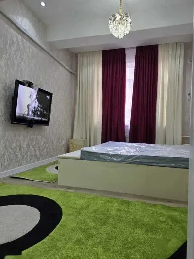2-комн. квартира, 13 этаж, 70м², Шохмансур доми ватан