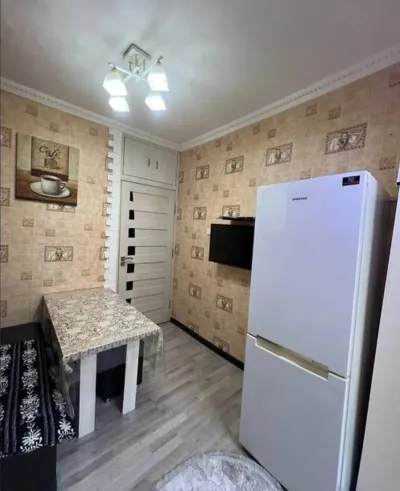 2-комн. квартира, 4 этаж, 60м², Сино 92 мкр пушти кафе суман