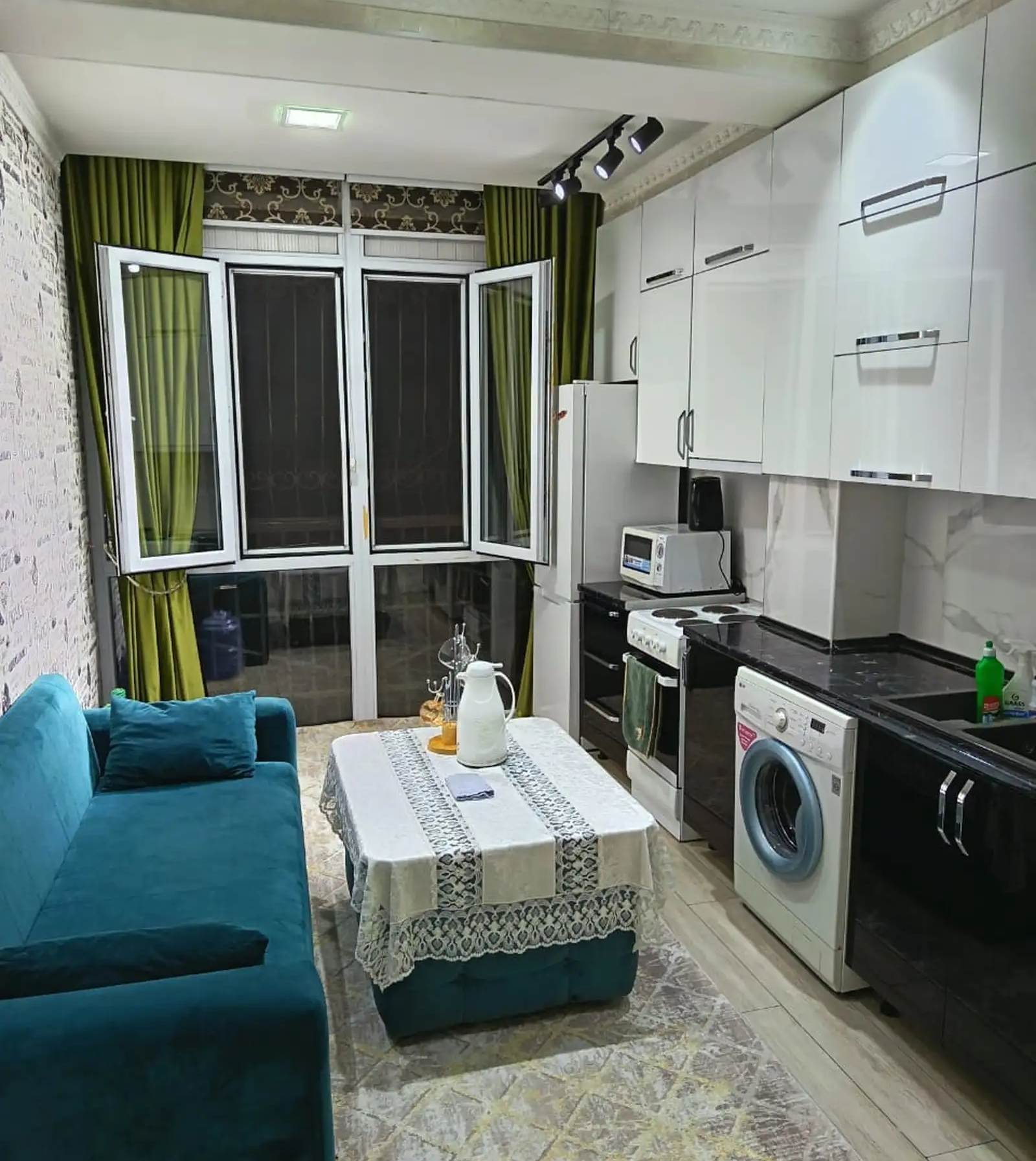 2-комн. квартира, 8 этаж, 70м², Шохмансур ЖД вокзал Ёкут