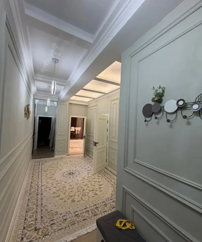 3-комн. квартира, 5 этаж, 130м², Дом печати, И Сомони