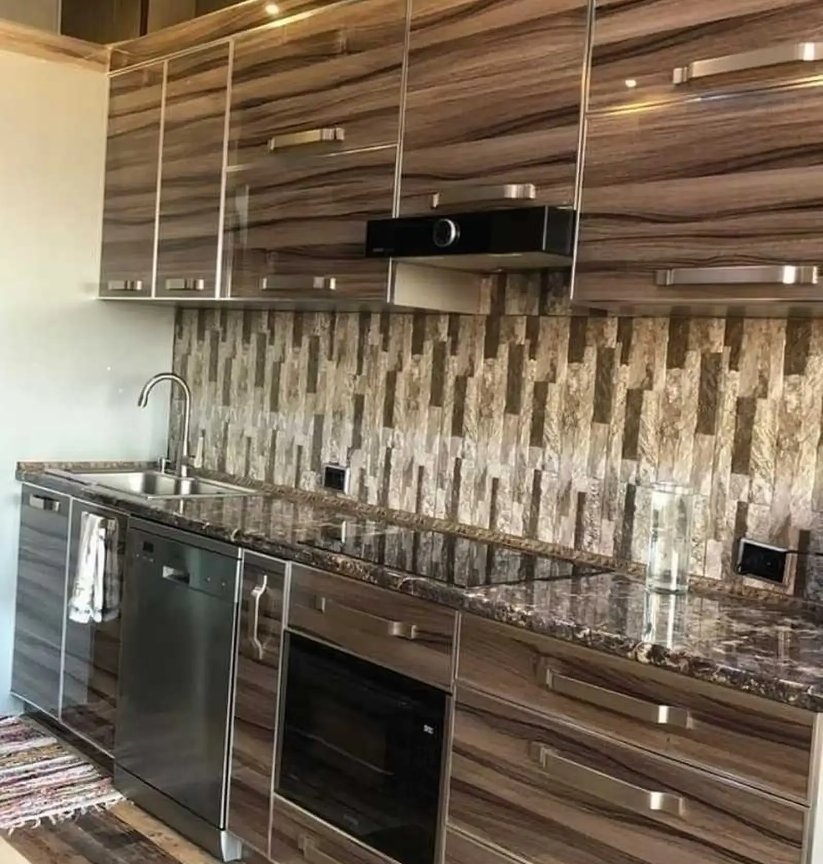 2-комн. квартира, 12 этаж, 60м², шохмансур