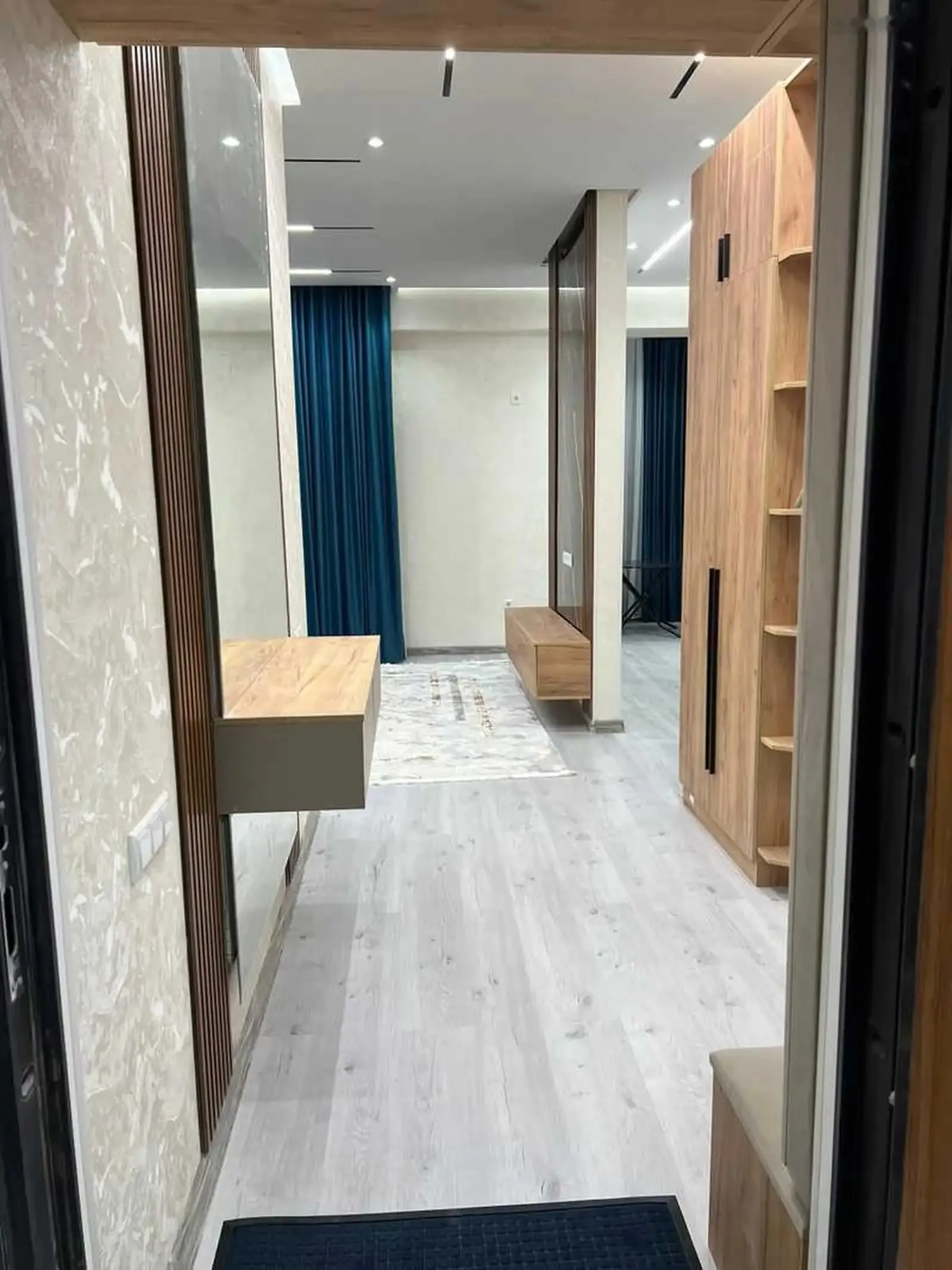 2-комн. квартира, 5 этаж, 53м², овир