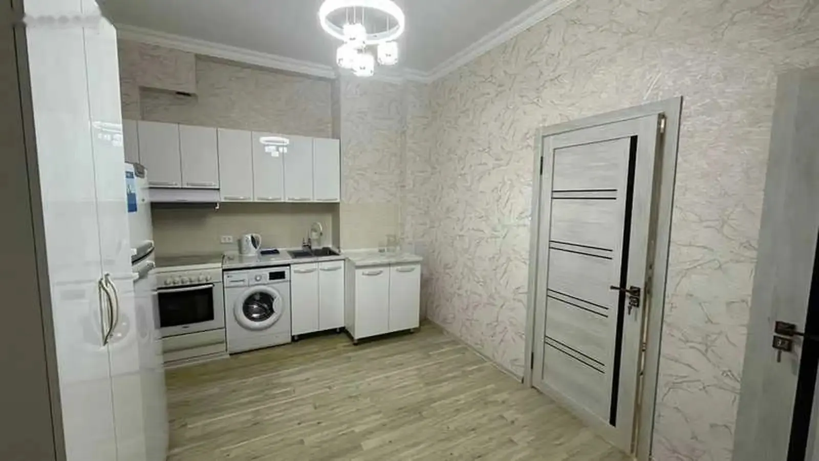 2-комн. квартира, 15 этаж, 55м², Скорый