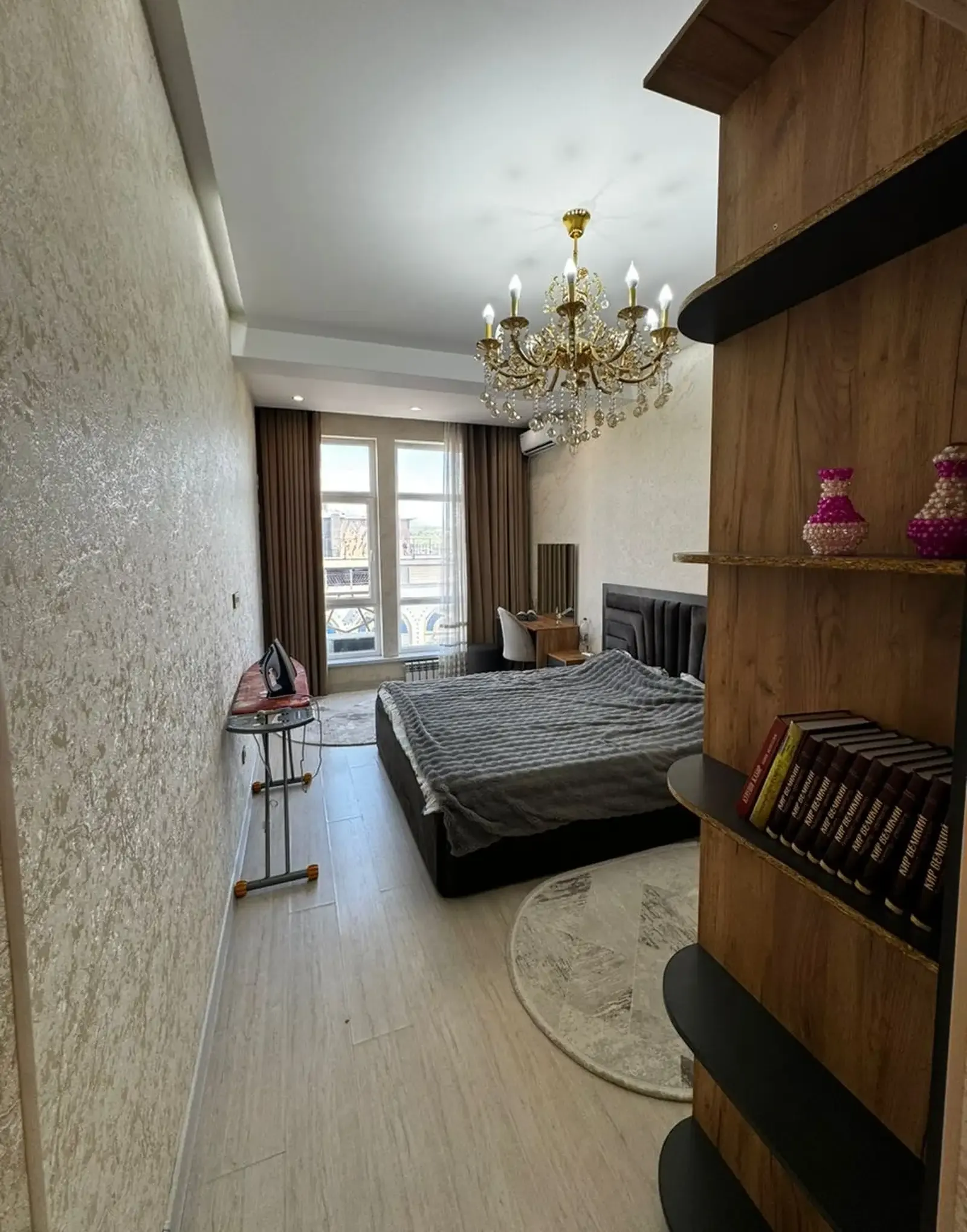 2-комн. квартира, 15 этаж, 90м², Овир