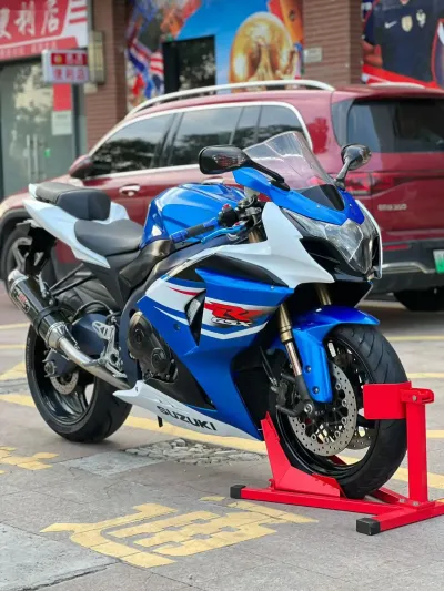 Мотоцикл Yamaha GSX1000R