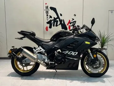 Мотоцикл Dugati 400 cc