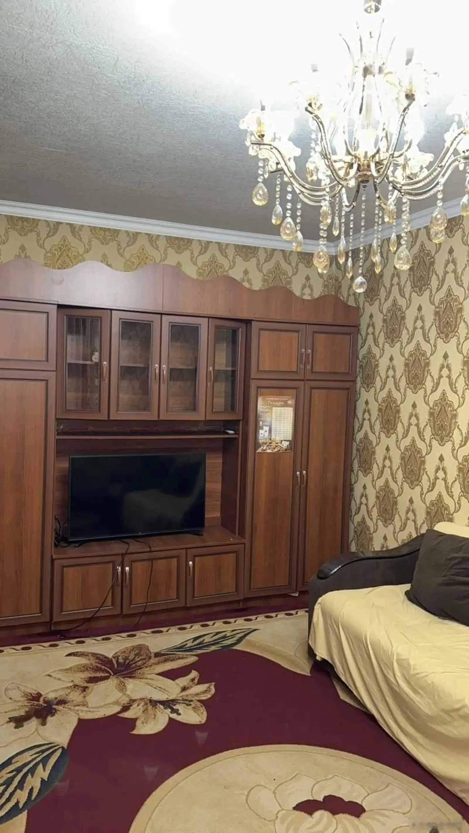 2-комн. квартира, 3 этаж, 80м², 46мкр бетонка