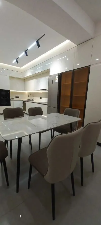 2-комн. квартира, 3 этаж, 130м², овир
